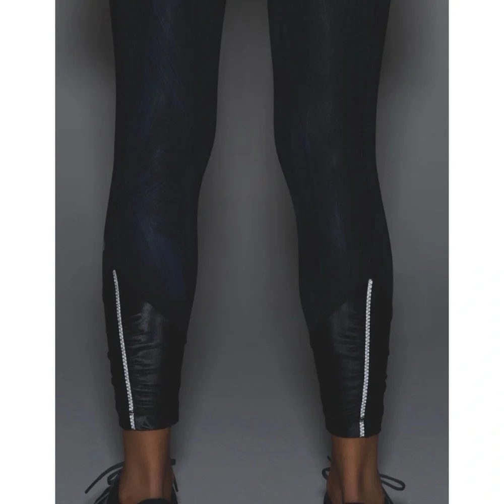Lululemon Pace Queen Leggings Navy - Picture 2 of 13